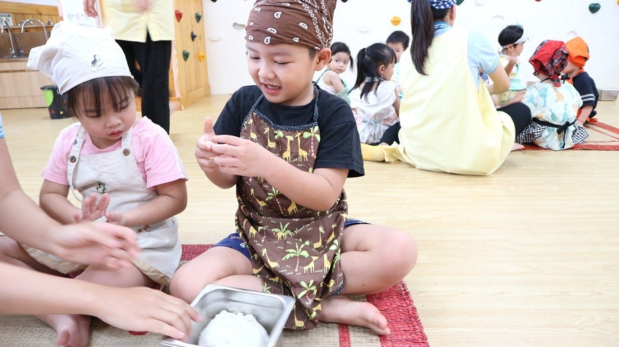 Thi nghiem nui lua phun trao cho tre mam non 3